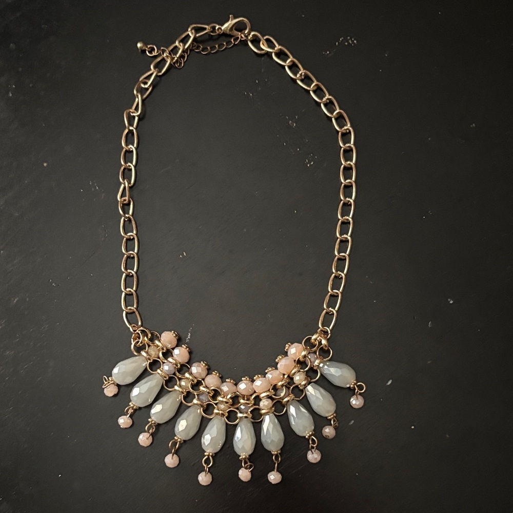 Elegant Gold and Pink Necklace